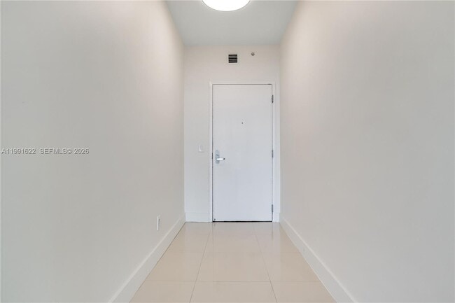 Building Photo - 888 Biscayne Blvd