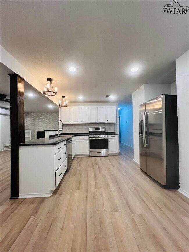 Building Photo - 4108 Abbott Ave