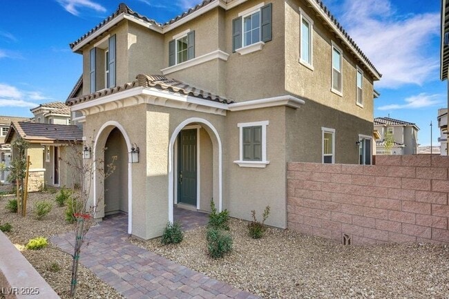 Building Photo - 2770 Alfena Pl