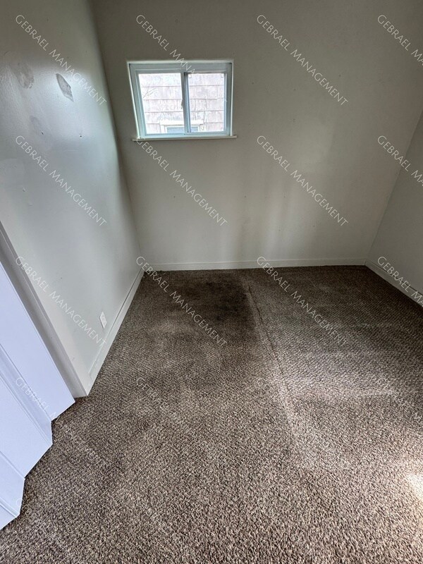 Building Photo - 1409 W Downey Ave