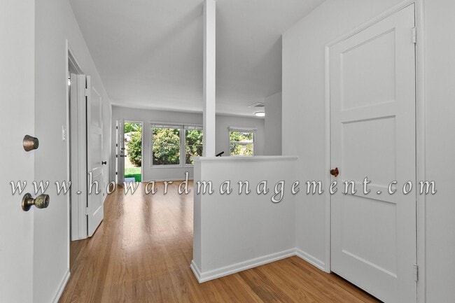 Foto del edificio - Cozy, Well Kept 3 Bedroom Home, Laundry & ...