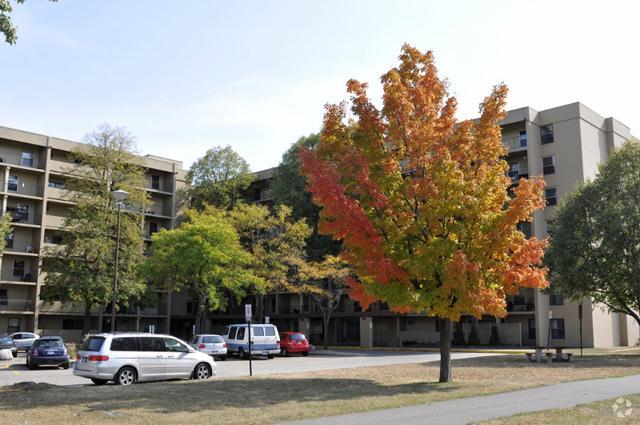 Building Photo - Knollwood Towers West  Apartments