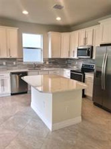 Building Photo - 1054 Banyan Dr