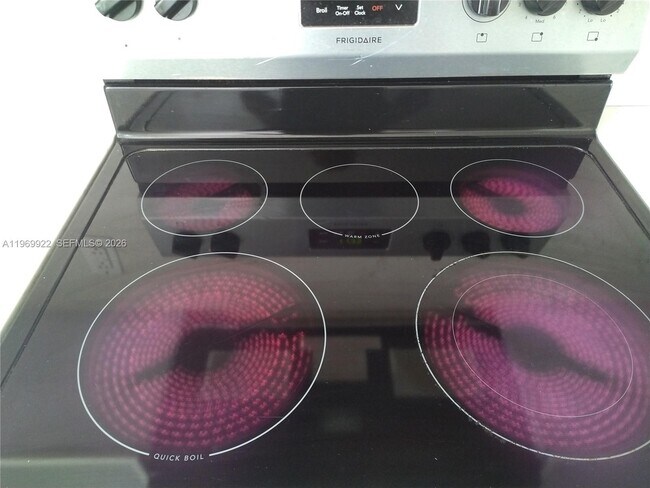 Foto del edificio - 3301 NE 5th Ave