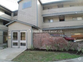 Building Photo - 6673 N Hammond Ave
