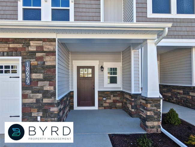 Building Photo - 18625 Palisades Rdg