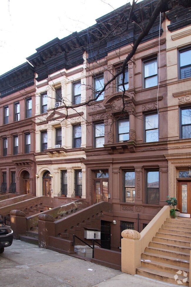 Building Photo - 224 W 137th St