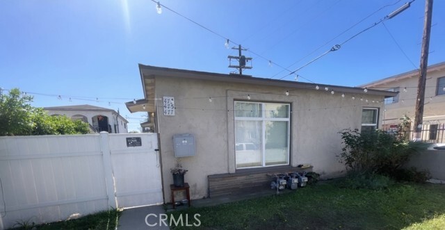 Foto principal - 473 W 21st St
