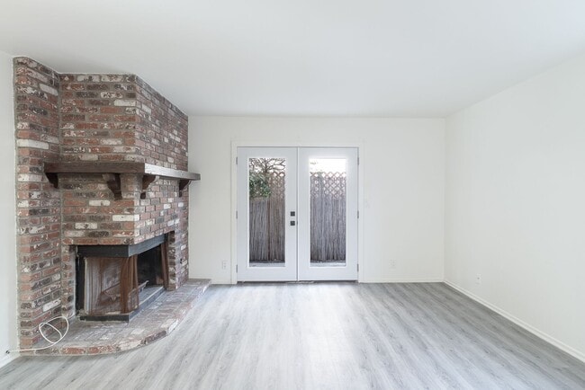 Building Photo - 109 Ojai Ave