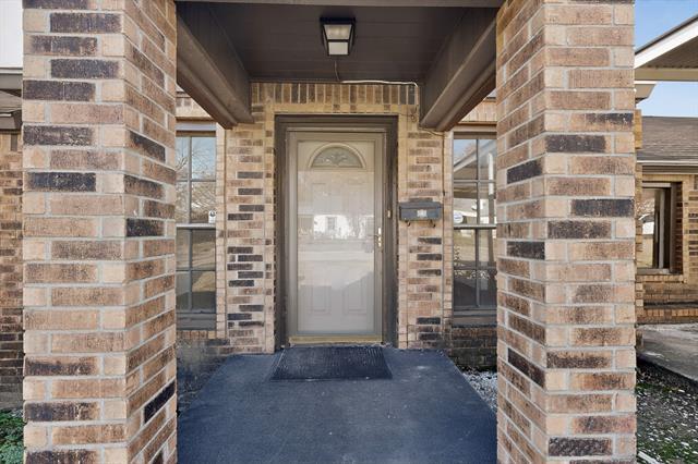 Building Photo - 1108 Winters St