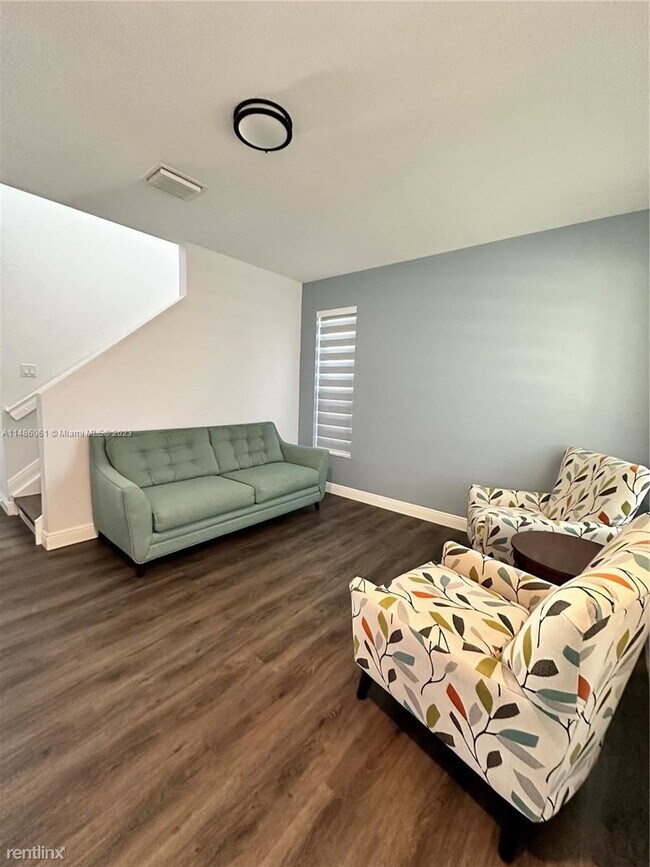 Foto del edificio - 5 br, 3 bath House - 3577 W 94th Ter