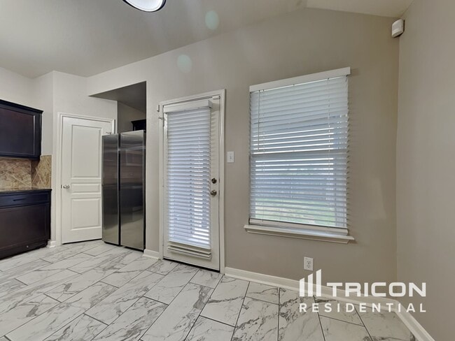 Building Photo - 503 Teron Dr