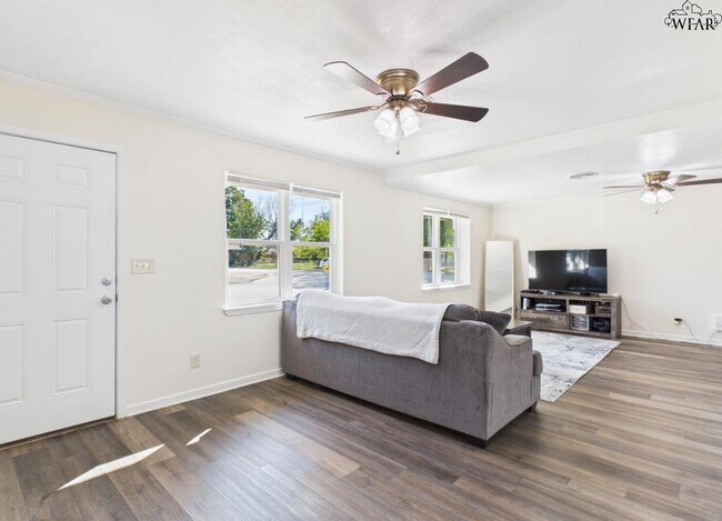 Foto del edificio - 601 Hazel St