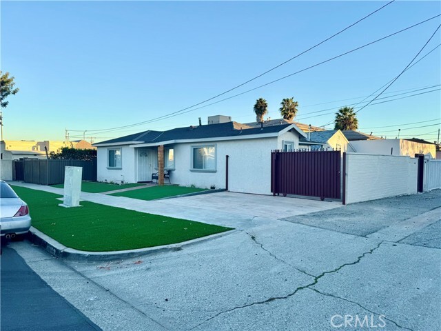 Foto del edificio - 3614 W 59th St