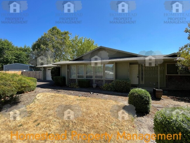 Building Photo - 130 Cottonwood Ct