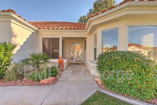 Building Photo - 356 N Cactus Ln