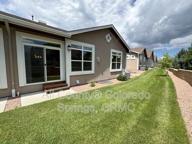 Foto del edificio - 758 Thimbleberry Point