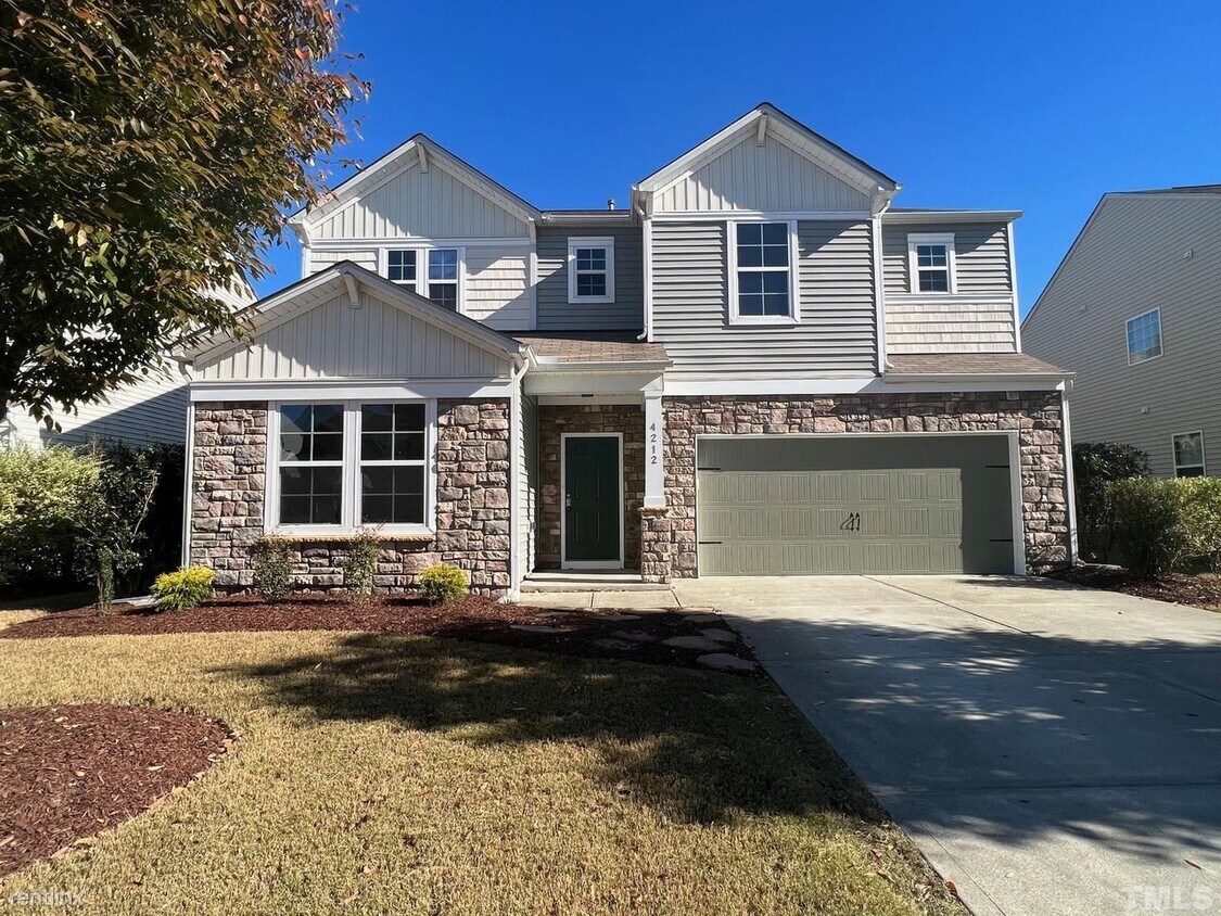 Foto principal - 5 br, 3 bath House - 4212 Auburn Hills Drive