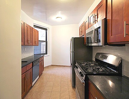 Primary Photo - 36-14 164th St