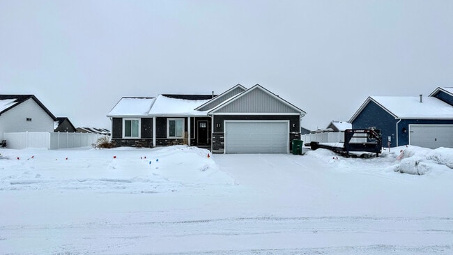 Building Photo - 3906 Inglewood Dr