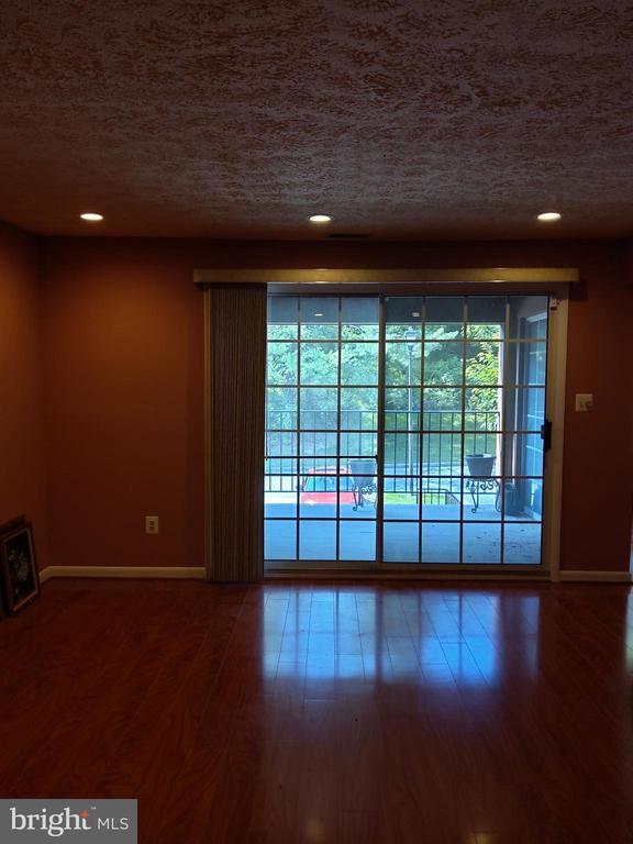 Foto del edificio - 2109 Woodbox Ln