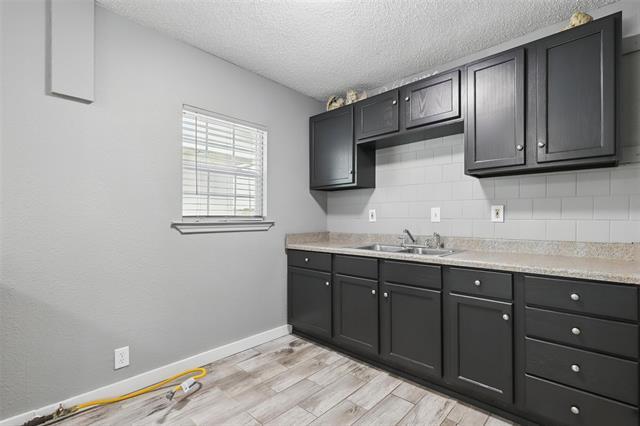 Foto del edificio - 2349 Beaumont St