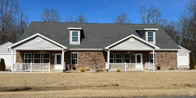 Building Photo - 2030 Shade Tree Dr