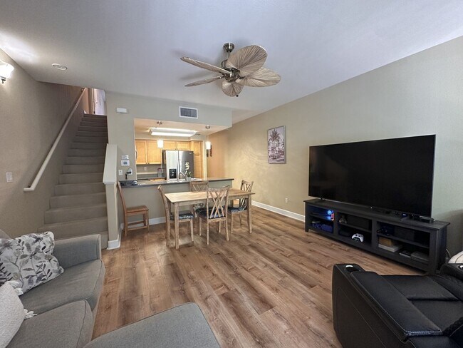 Foto del edificio - Spacious Hillside Villas 1500-7 by Gather w/AC, Lanai, Pool Access &amp; Golf Nearby