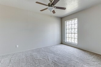 Building Photo - 5318 Botany Ln