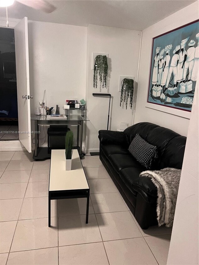 Foto principal - 8027 W 14th Ave