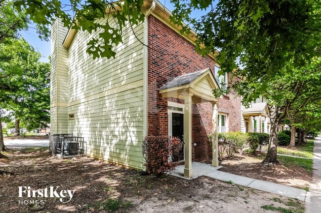 Foto del edificio - 1717 W Taylor Ave