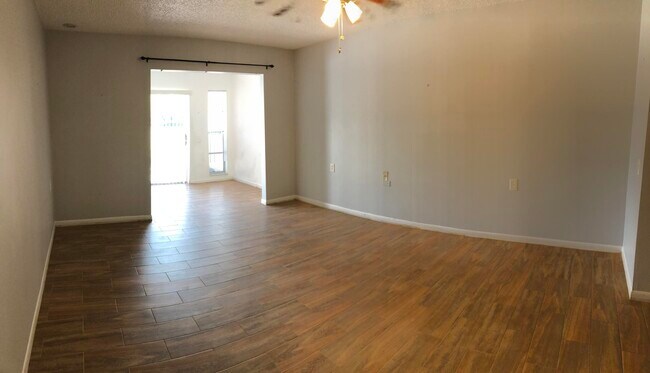 Foto del edificio - 11640 NW 39th St