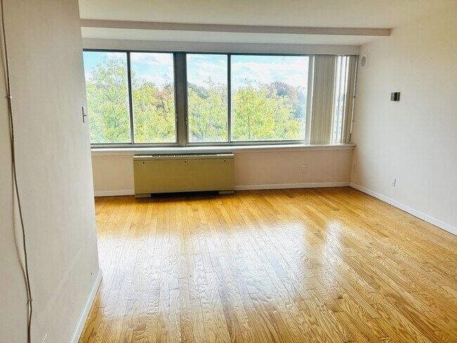 Foto del edificio - 1210 N Taft St