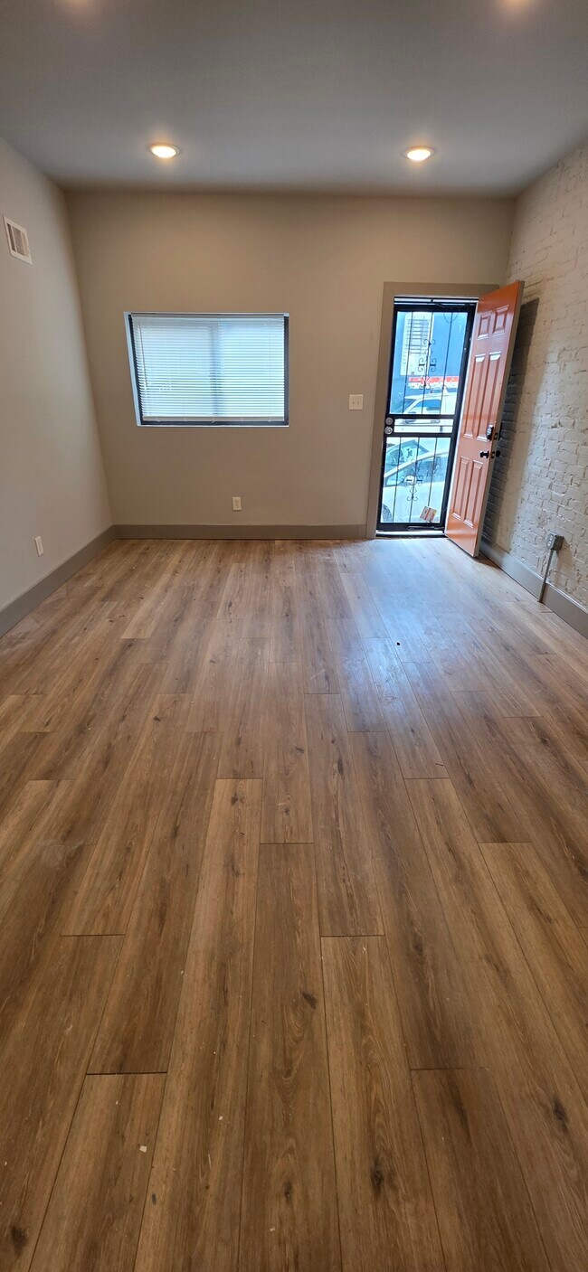 Foto del edificio - 435 N Glover St