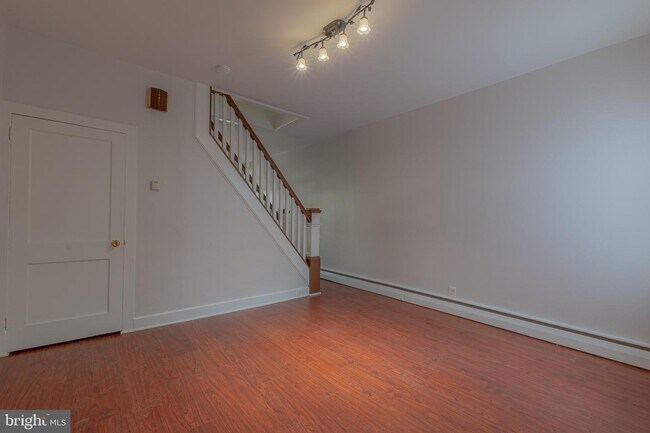Building Photo - 6748 Marsden St