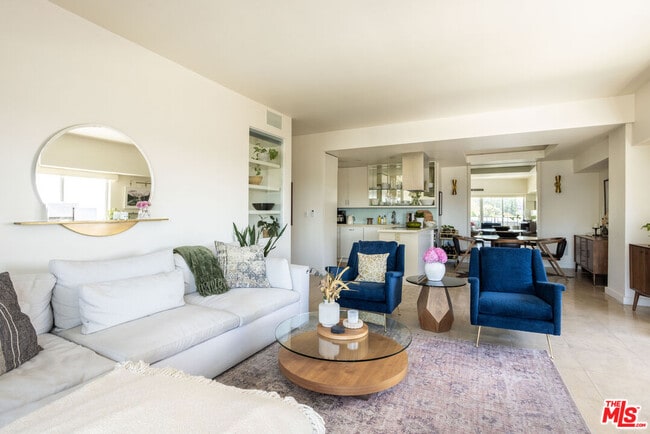 Building Photo - 1155 N La Cienega Blvd