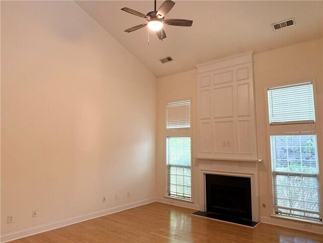 Building Photo - 6460 Whirlaway Dr