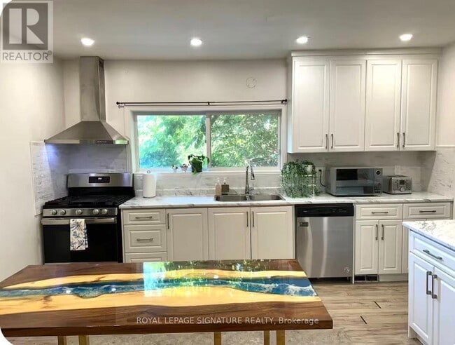 Building Photo - 1119 Rebecca St