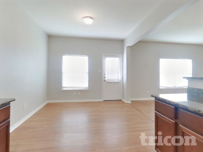 Foto del edificio - 216 Elm Patch Dr