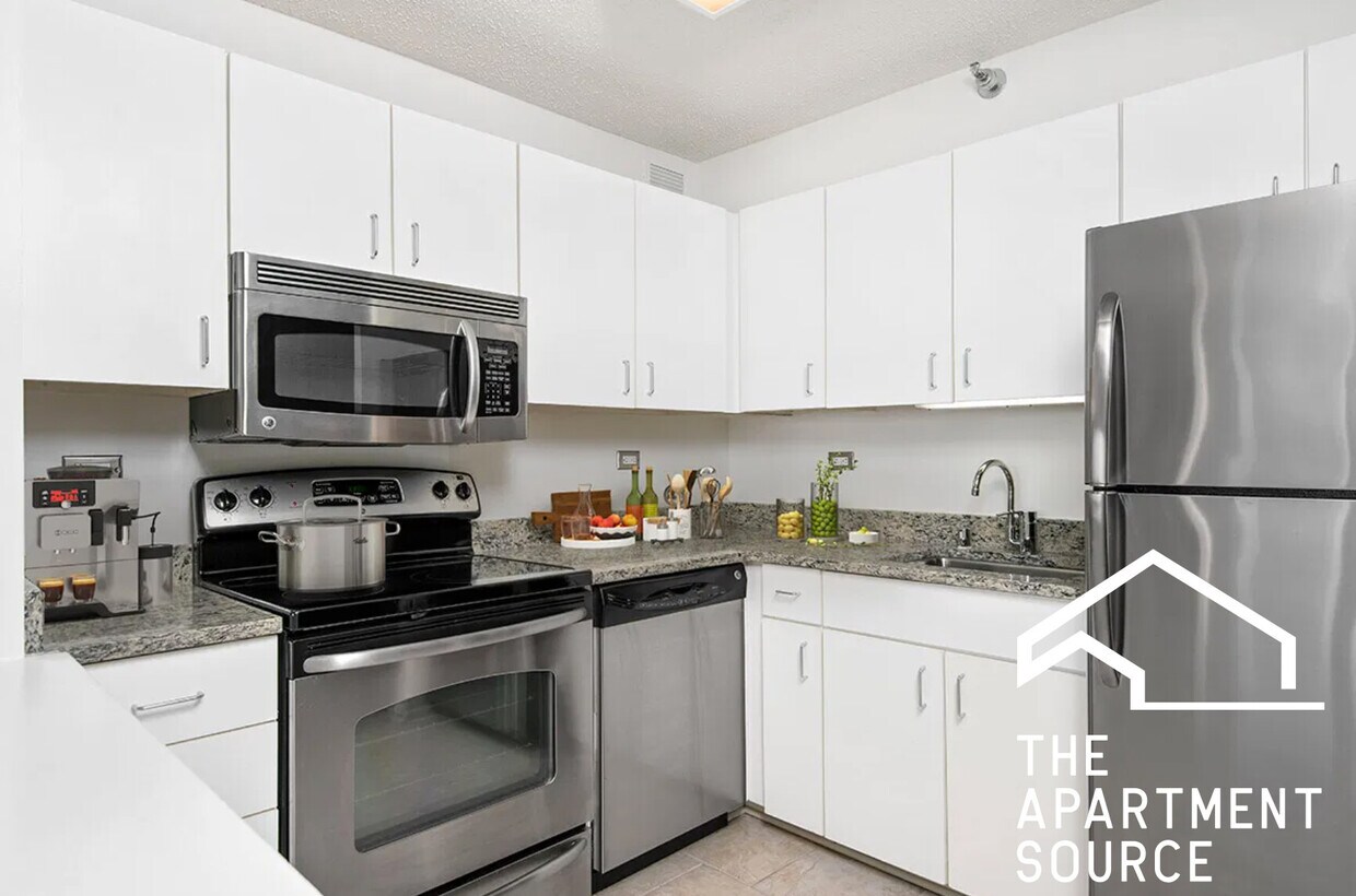 Foto principal - 750 N Rush St