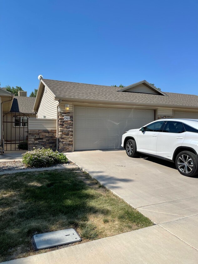 1305 Animas St, Montrose, CO 81401 Townhome Rentals in Montrose CO