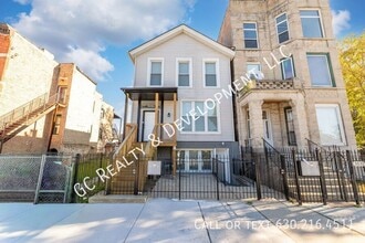 Building Photo - 3529 S Indiana Ave