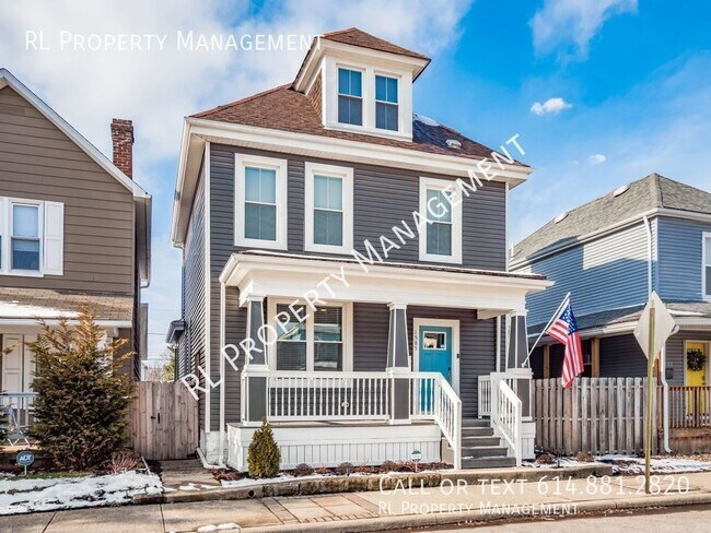 Building Photo - Stunning 3 bedroom 3 bathroom home in Meri...