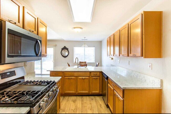 Foto del edificio - 2130 W Hampton Dr