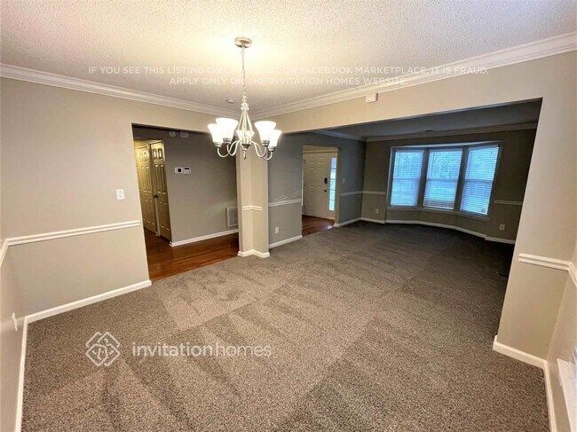 Building Photo - 6226 Skyline Dr