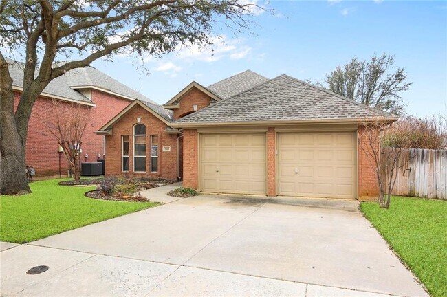 Building Photo - 3225 Mission Ridge Dr