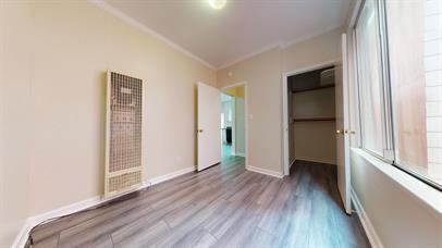 Foto del edificio - Top-Floor 3BR with Renovated Kitchen Acros...