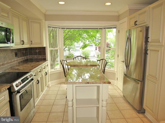 Foto del edificio - 3040 Mitchell Ct