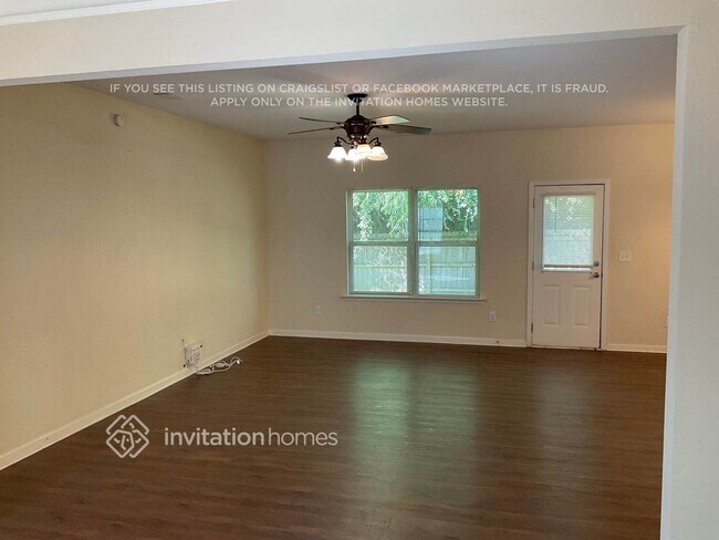 Foto del edificio - 1816 Logan Ridge Cir