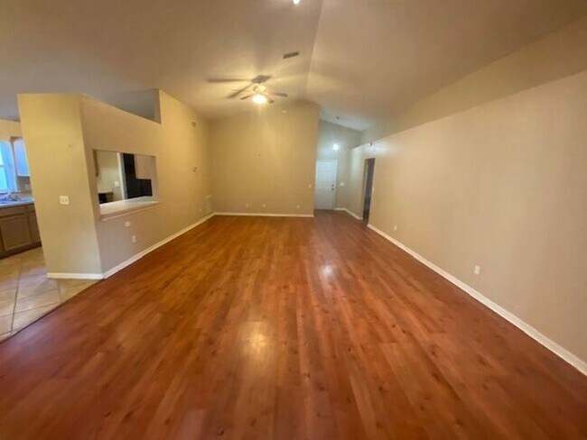 Building Photo - Magnolia Oaks Ridge in Apopka